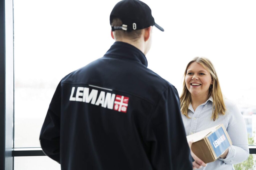 LEMAN express delivery man with package