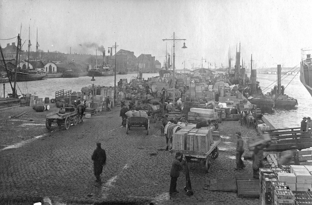 LEMAN at Kvæsthusbroen 1909