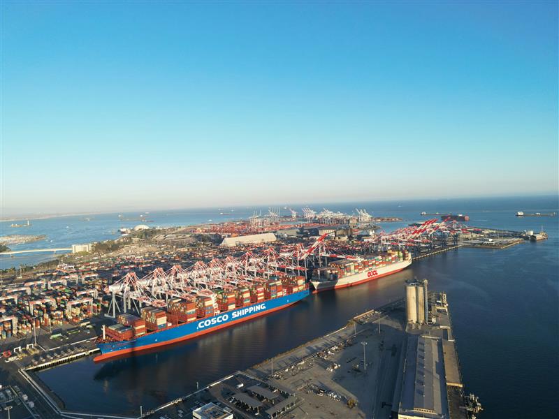 U.S. Port Strike Averted: Tentative Six-Year Deal Secured